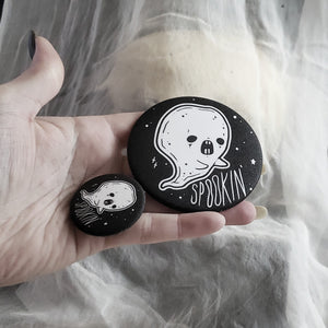 Spookin' Ghost pin badge